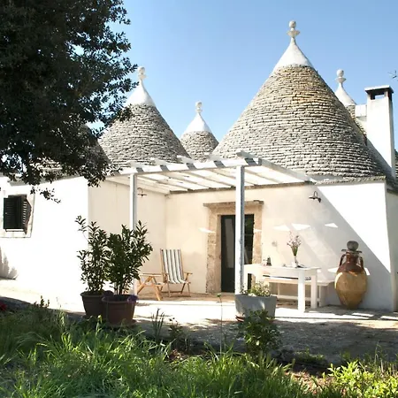 Trulli Sul Vignale In Masseria Santalachicca Holiday home