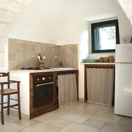 Trulli Sul Vignale In Masseria Santalachicca *