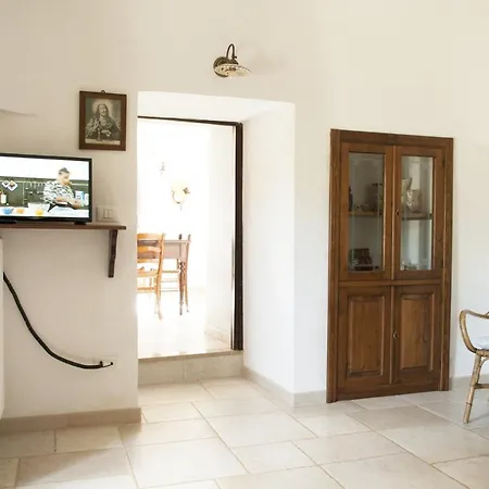 Trulli Sul Vignale In Masseria Santalachicca