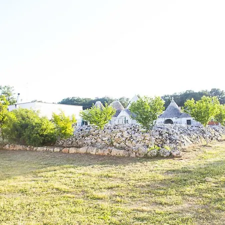 Trulli Sul Vignale In Masseria Santalachicca Holiday home Martina Franca